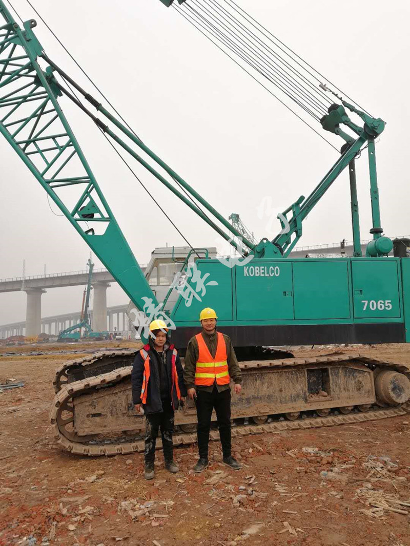 合影_副本_副本.jpg 合影_副本_副本.jpg